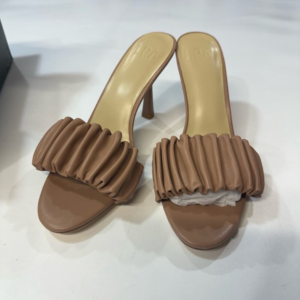 LPA Augstine Heel in Tan sandals size 10 - Picture 2 of 6